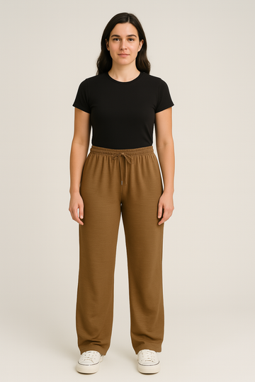 Women’s Pants – Floor-Length Look, High-Waisted & Relaxed