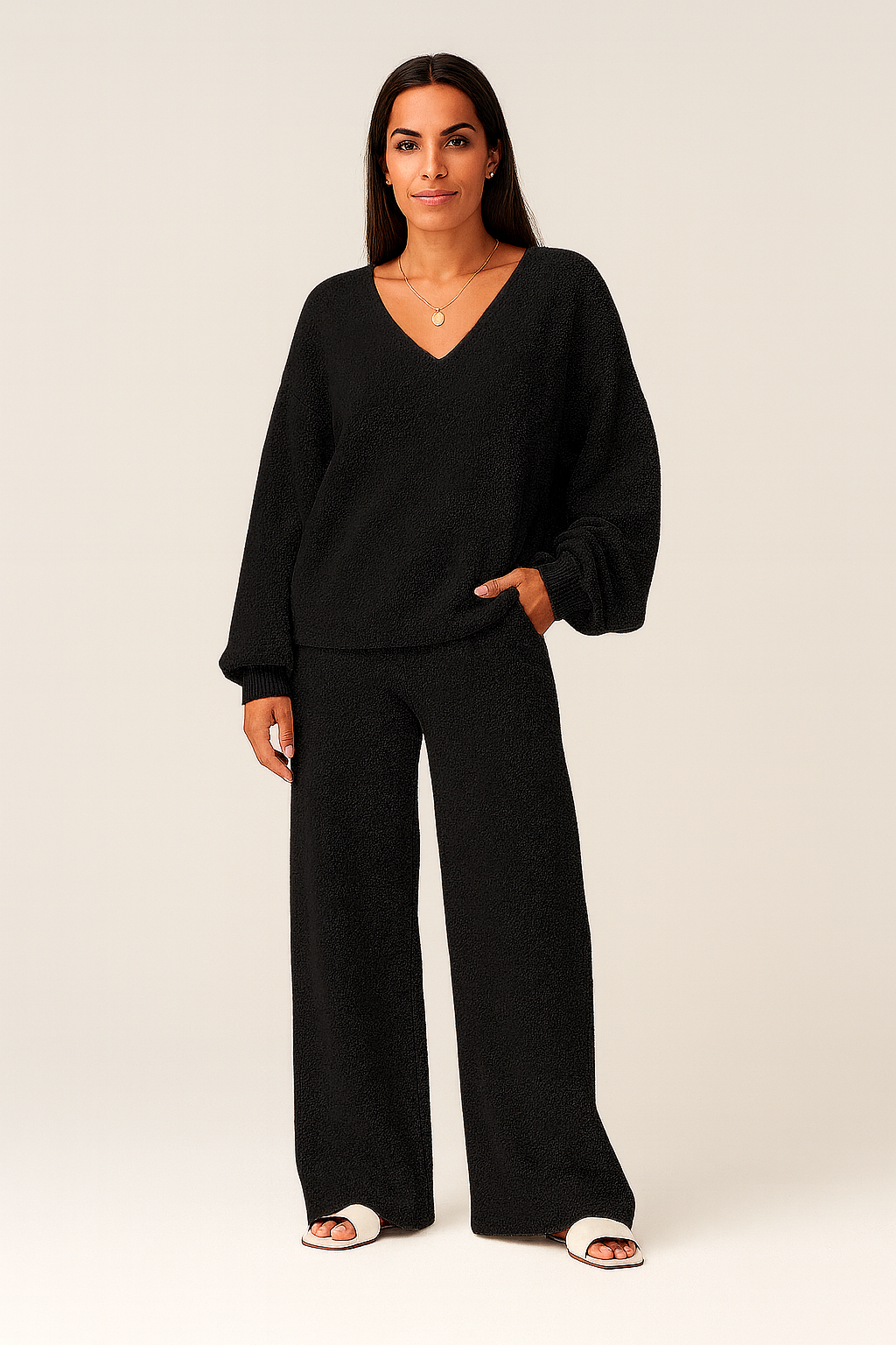 Women Matching Set – V-Neck Lounge Style, Warm & Elegant